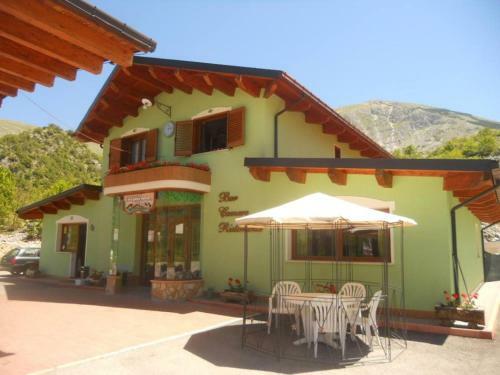 Hostal La Locanda Del Lago Lucciola