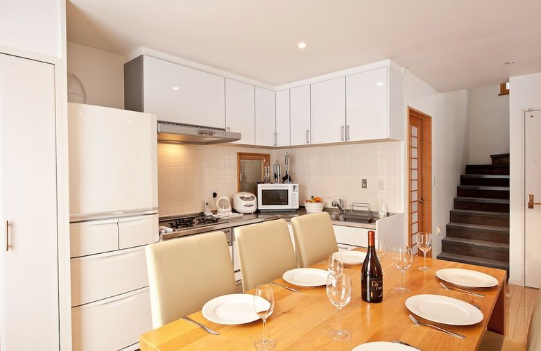 Apartamentos Avalon