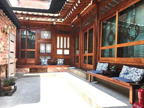 Hostal Hanok Guesthouse Suni