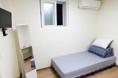 Hostal Namsan Gil House