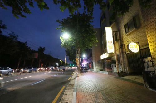 Motel Seong Dong Jang