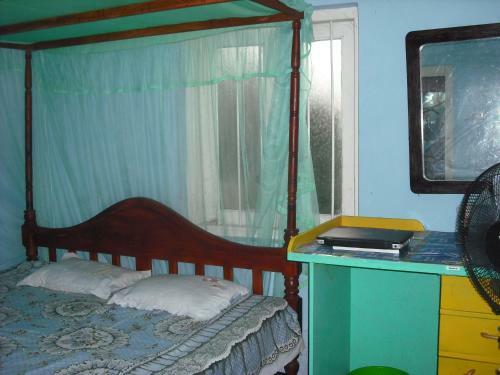 Mama Daisy's Homestay Rekawa.