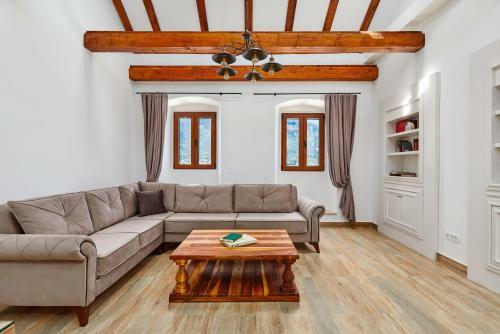 Villa Three Dots By Todorovic Family