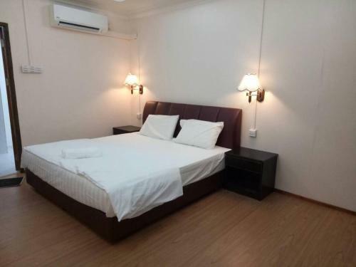 Perhentian Island Cocohut Long Beach Resort