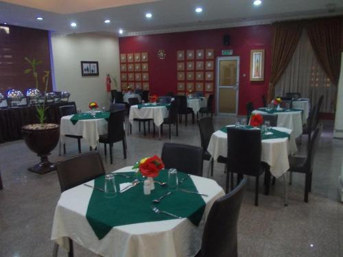 Conference Hotel & Suites Ijebu