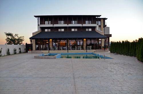 Hostal Pensiunea Sara