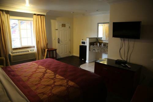 Motel Chateau Inn & Suites