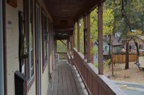 Deep Creek Motel