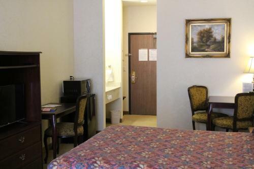 Hotel Silverland Inn & Suites