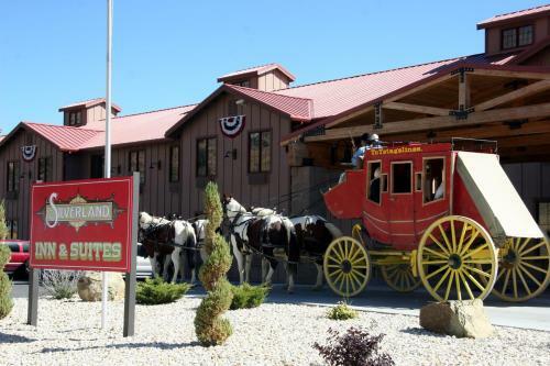 Hotel Silverland Inn & Suites