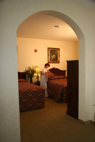 Hotel Silverland Inn & Suites