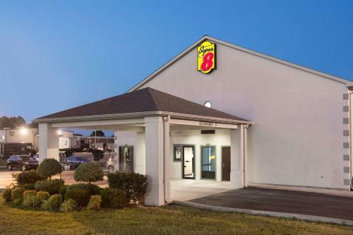 Hotel Super 8 By Wyndham Booneville