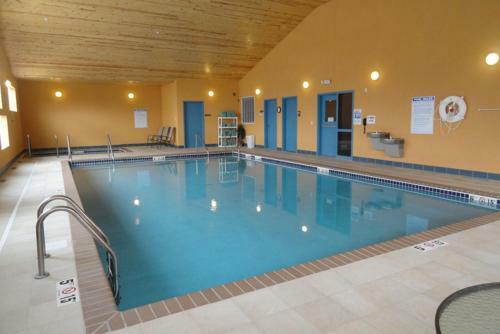 Hotel Canby Inn And Suites