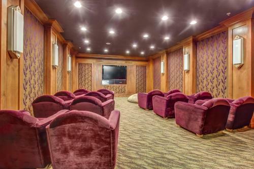 Powderhorn Lodge 419: Spearmint Suite