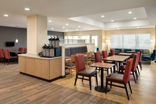Hotel Towneplace Suites By Marriott Joliet Minooka