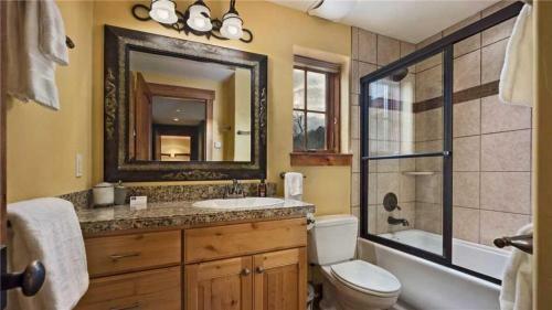 Black Bear Chalet - 4br Luxury Mountain Home