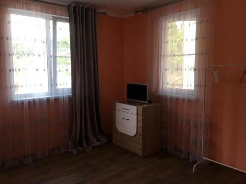 Hostal Guest House On Shakirbay 11