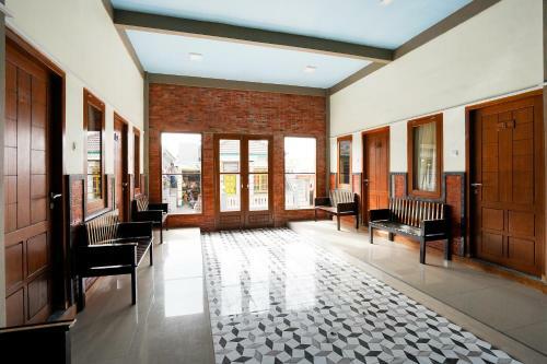 Hostal Oyo 1048 Rahayu Bromo Hotel