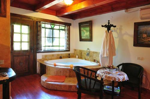 Hostal Odem Habar