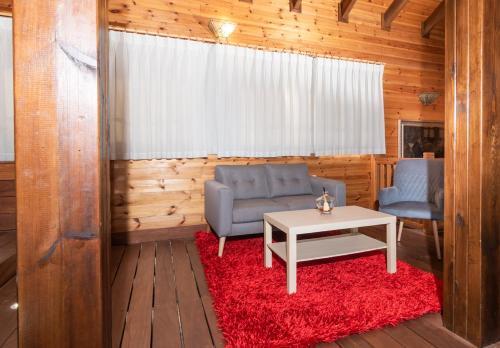 Lodge Brush Mansion