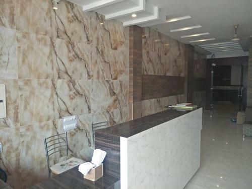 Hotel Kanha & Family Restaurent