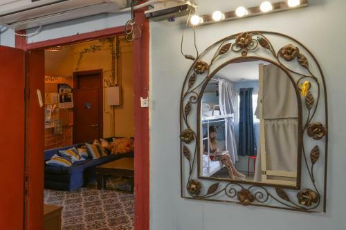 Roger�s Hostel Tel Aviv (age 18-45)