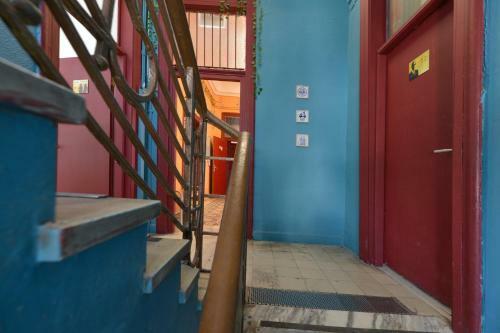 Roger�s Hostel Tel Aviv (age 18-45)