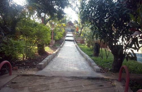 Non A/c Cottage Stay - Agalatti Riverretreat