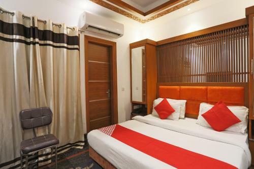 Hotel Oyo 15183 Jjk Home Stay