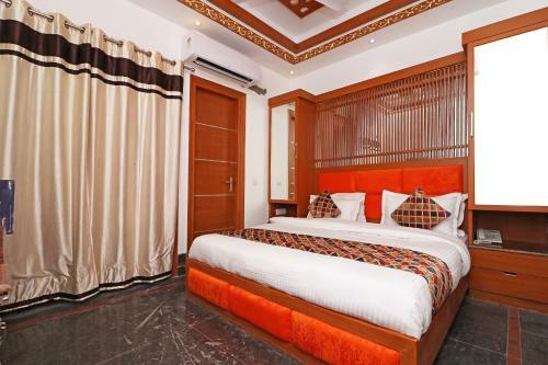 Hotel Oyo 15183 Jjk Home Stay
