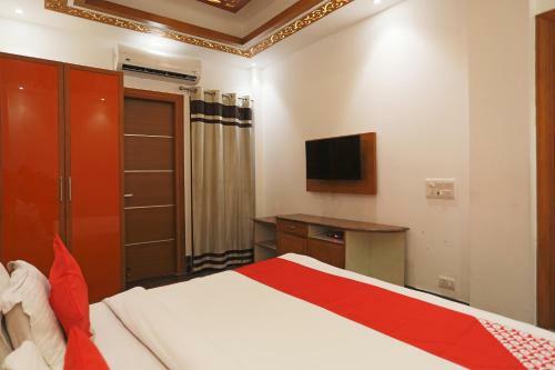 Hotel Oyo 15183 Jjk Home Stay