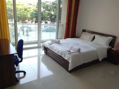 Hostal Amanora Service Apartment