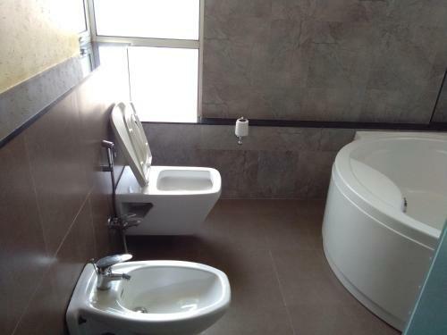 Hostal Amanora Service Apartment