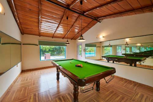 Hotel Acorn Hideaway Resort & Spa