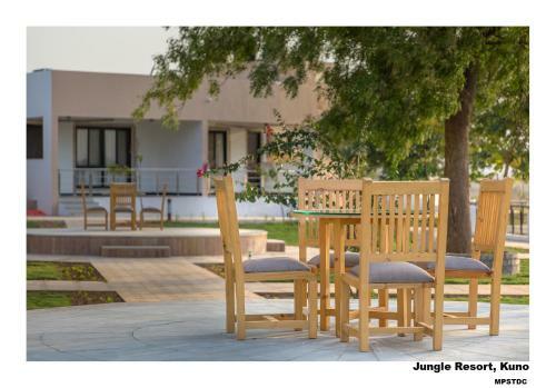 Hotel Mpt Jungle Resort, Kuno Palpur