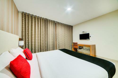 Capital O 23502 Hotel Millennium Grand