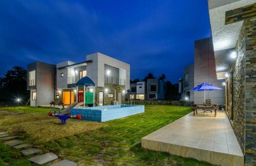 Apartamento Chandelier Pension