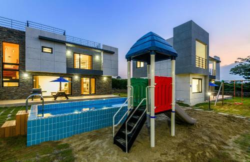 Apartamento Chandelier Pension