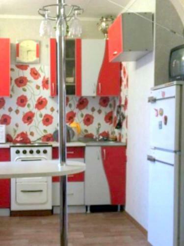 Apartment On Ordzhonikidze 16a