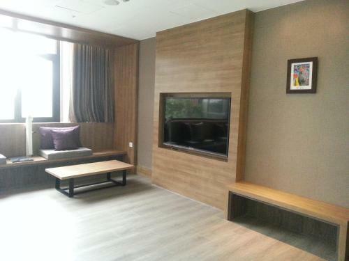 Imperial Dynasty Boutique Hotel