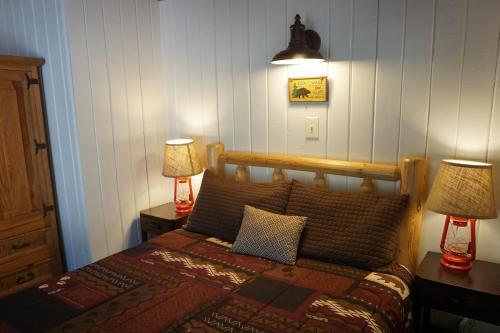 Shaver Lake Village Hotel