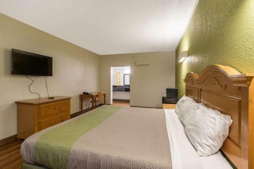 Hotel Motel 6 Huntington