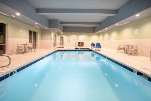 Hotel Holiday Inn Express & Suites - Sterling