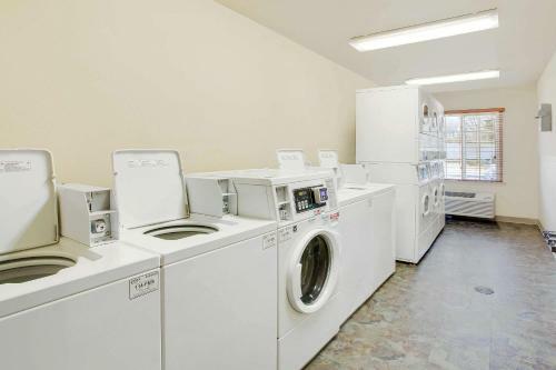 Hotel Woodspring Suites Washington Dc Andrews Afb