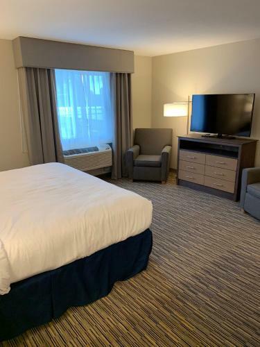 Grandstay Hotel & Suites