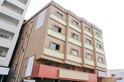 Hotel Oyo 36705 Laxmi Lodge New