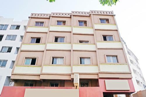 Hotel Oyo 36705 Laxmi Lodge New