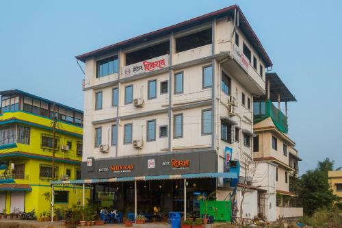 Oyo 26179 Hotel Shivrai