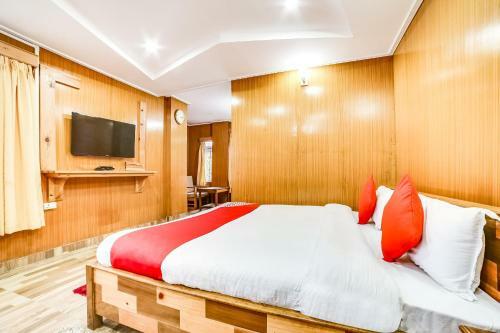 Oyo 49492 Hotel Tawang Holiday