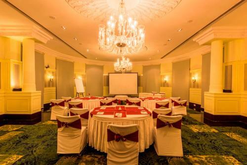 Hotel Royal Orchid Brindavan Garden